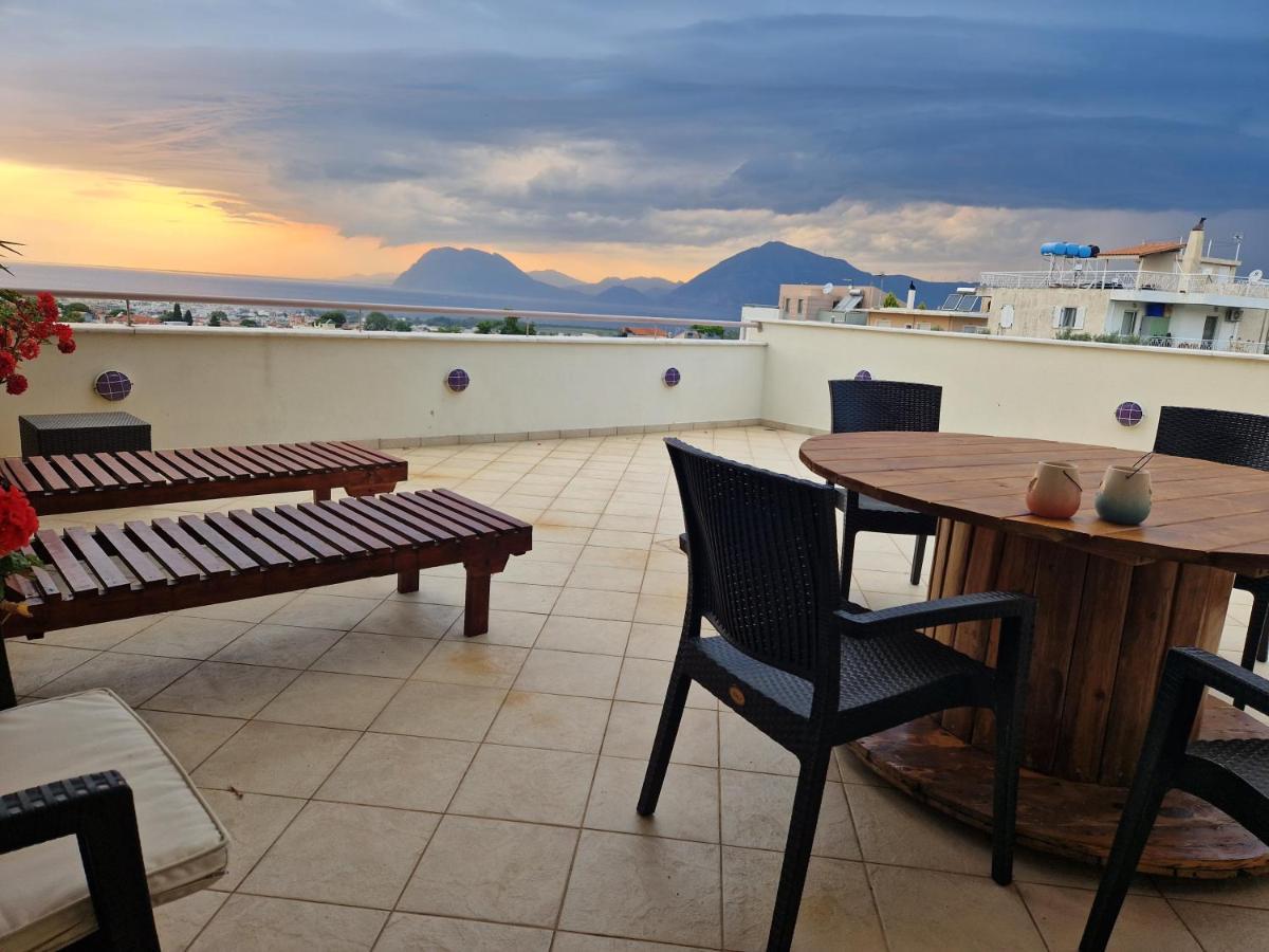 V For The View Patras